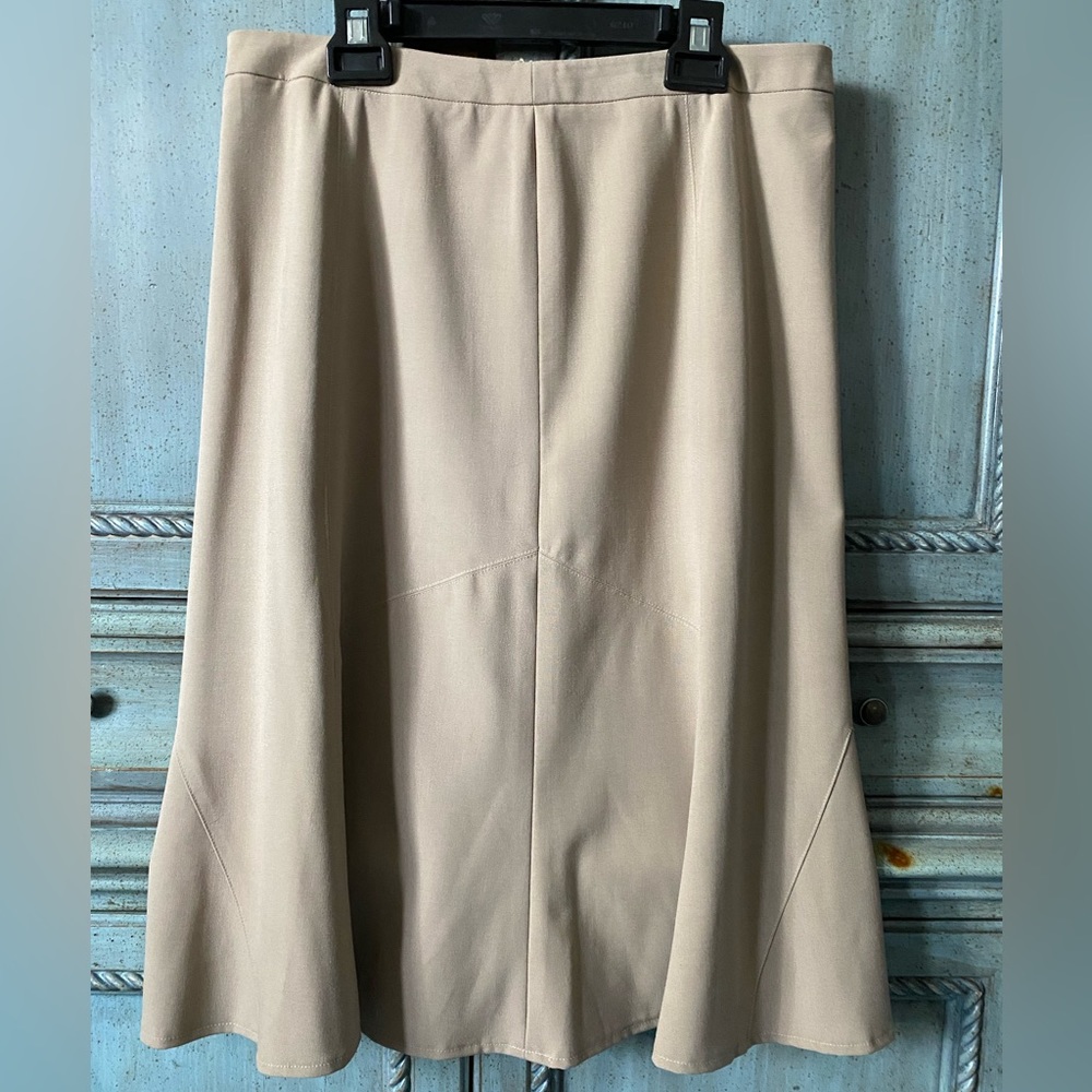 Beige flip skirt